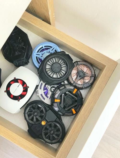 手机散热器推荐 实用又美观的几款手机散热器
